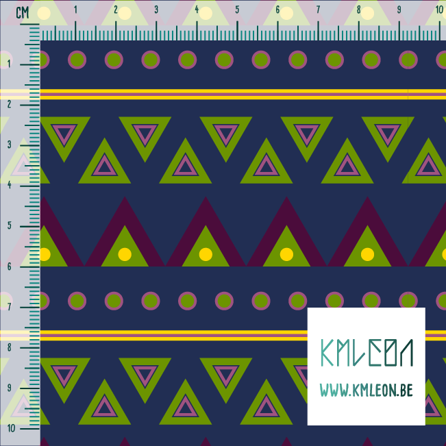 Paarse, groene, roze en gele cirkels en driehoeken stof