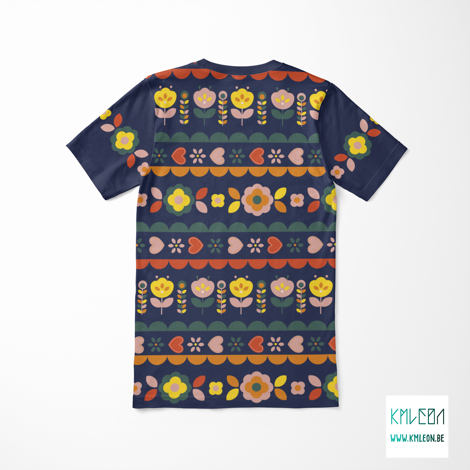 Bloemen knip en stik t-shirt ©