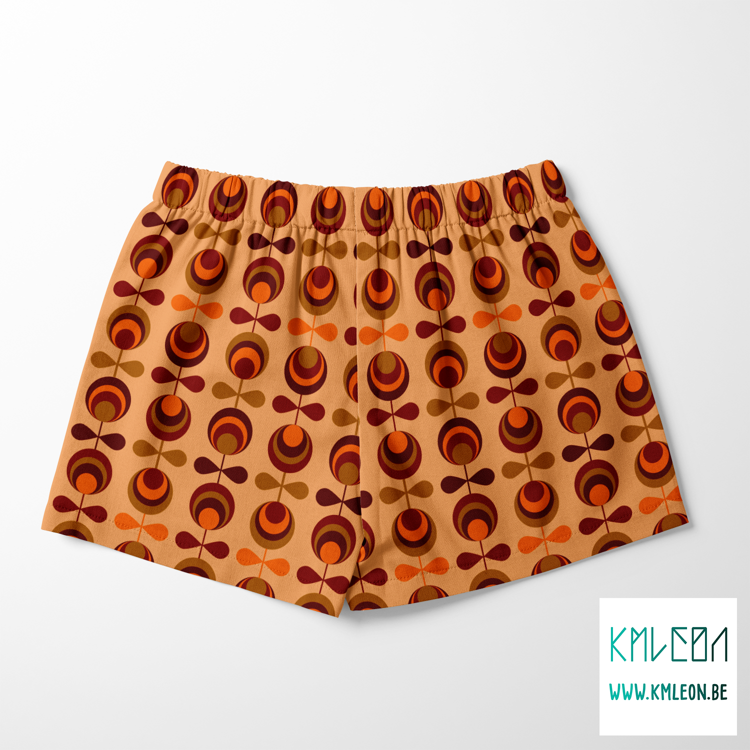 Bruine en oranje bloemen stof