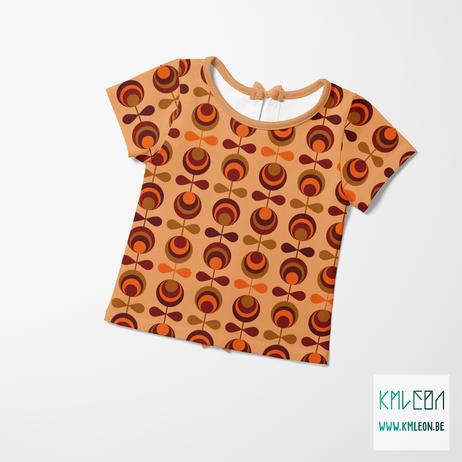 Bruine en oranje bloemen stof