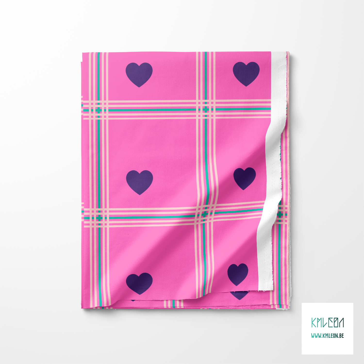 Roze en groene ruiten met paarse harten stof