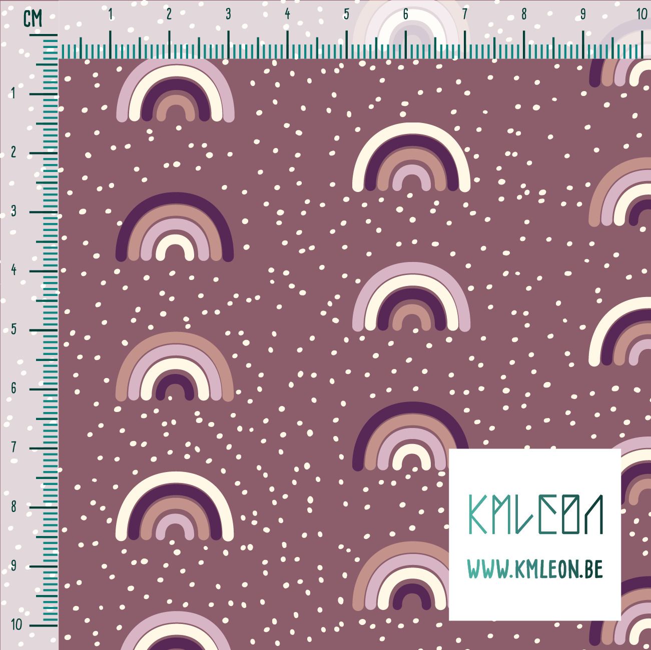 Paarse, roze en crèmekleurige regenbogen en stippen stof