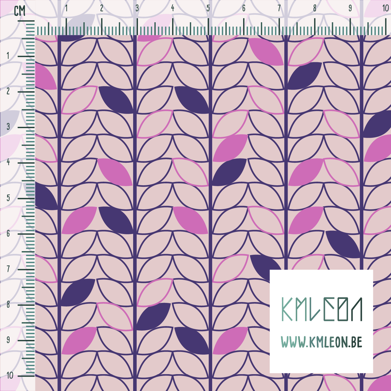 Paarse en roze blaadjes stof