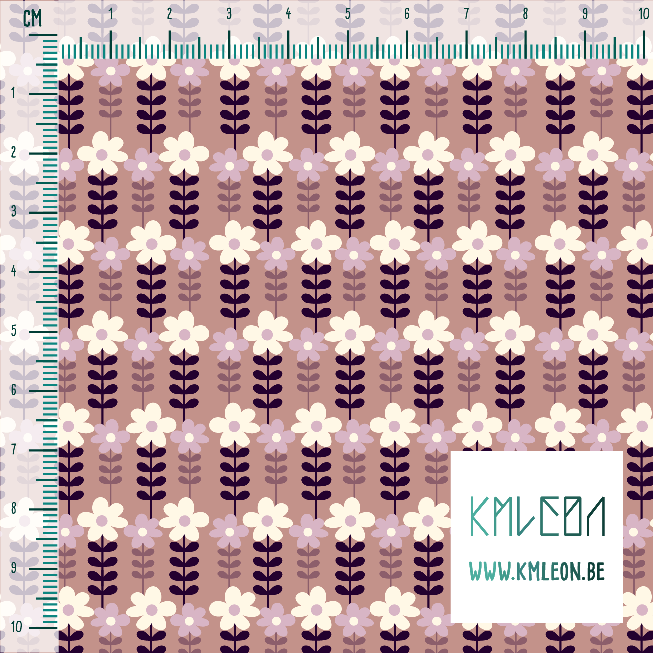 Crèmekleurige, roze en paarse bloemen stof