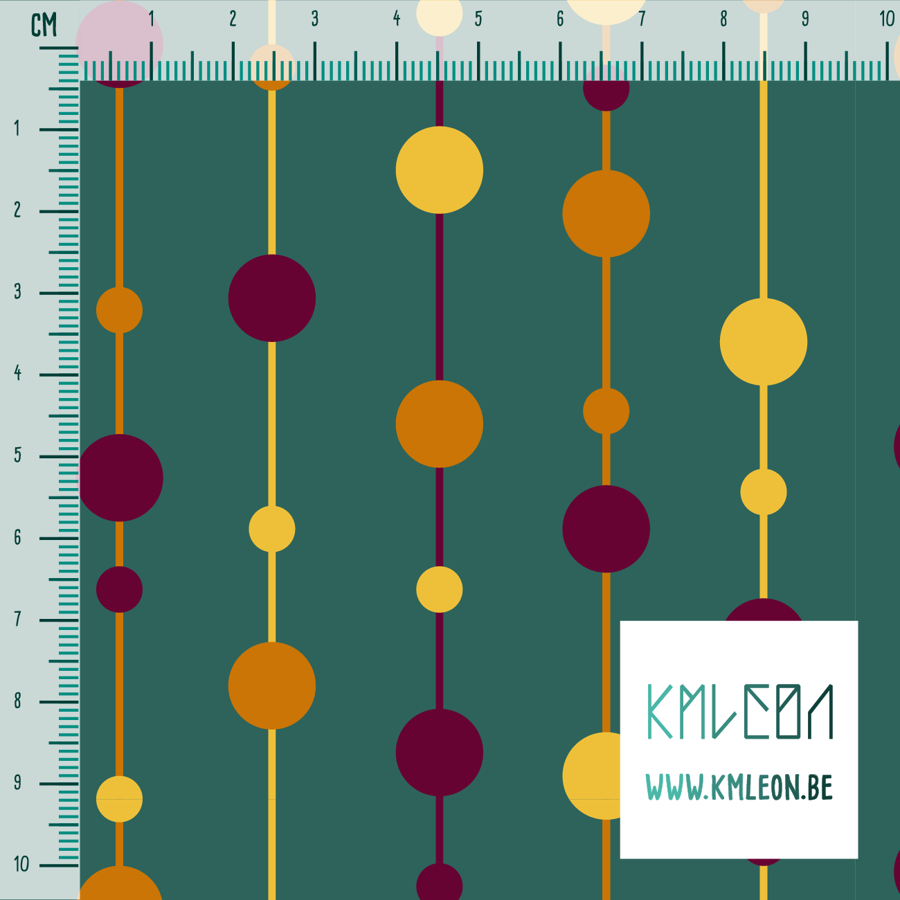 Gele, oranje en paarse parels op draadjes stof