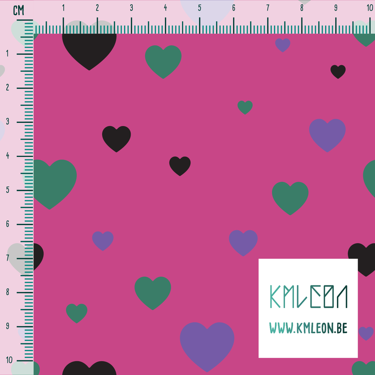 Paarse, groene en zwarte hartjes stof