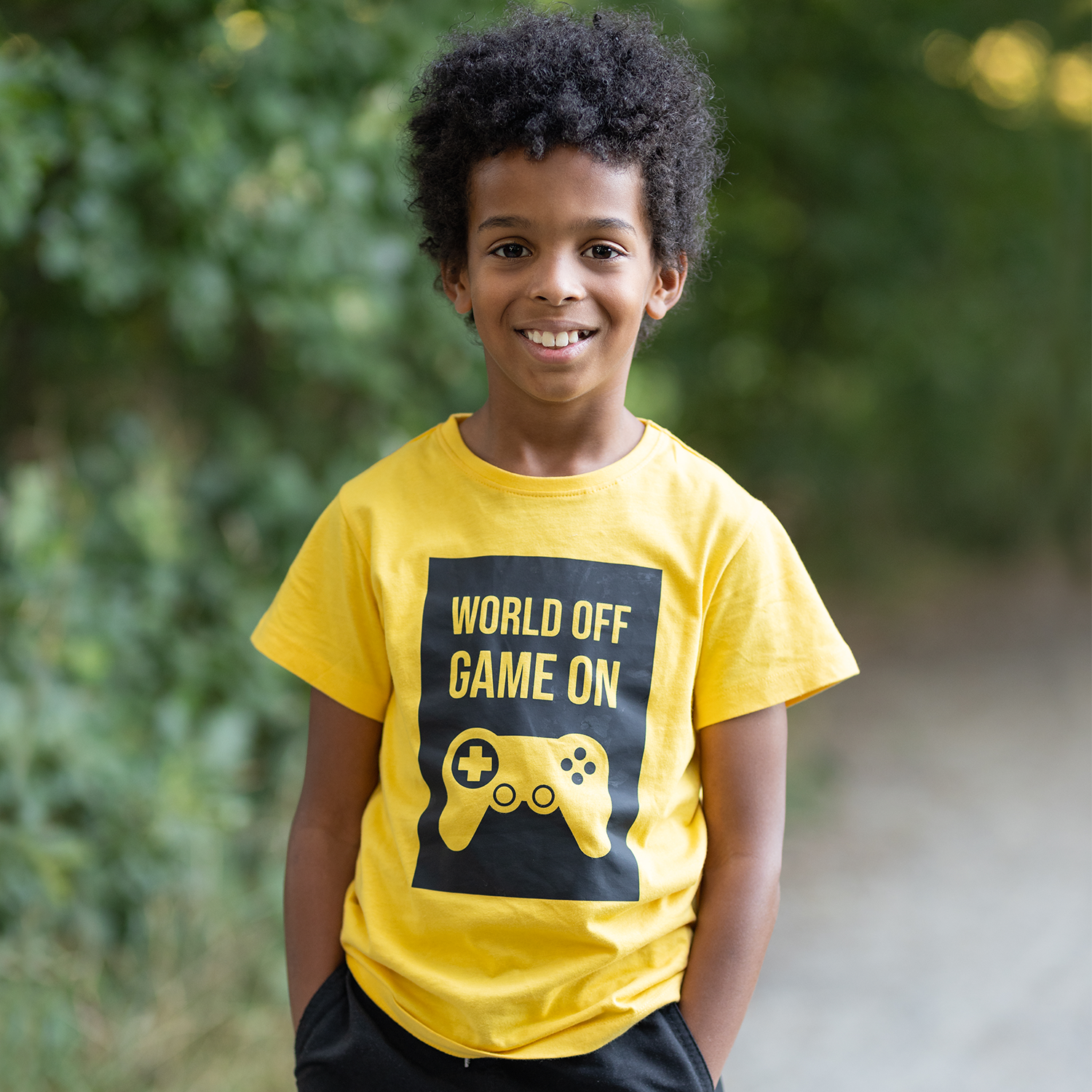 ‘World off – Game on’ kind shirt met korte mouwen
