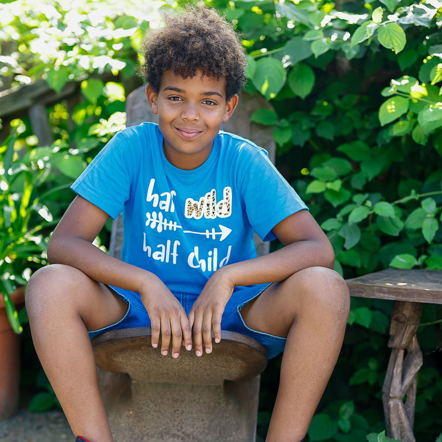 Half wild, Half child' kind shirt met korte mouwen