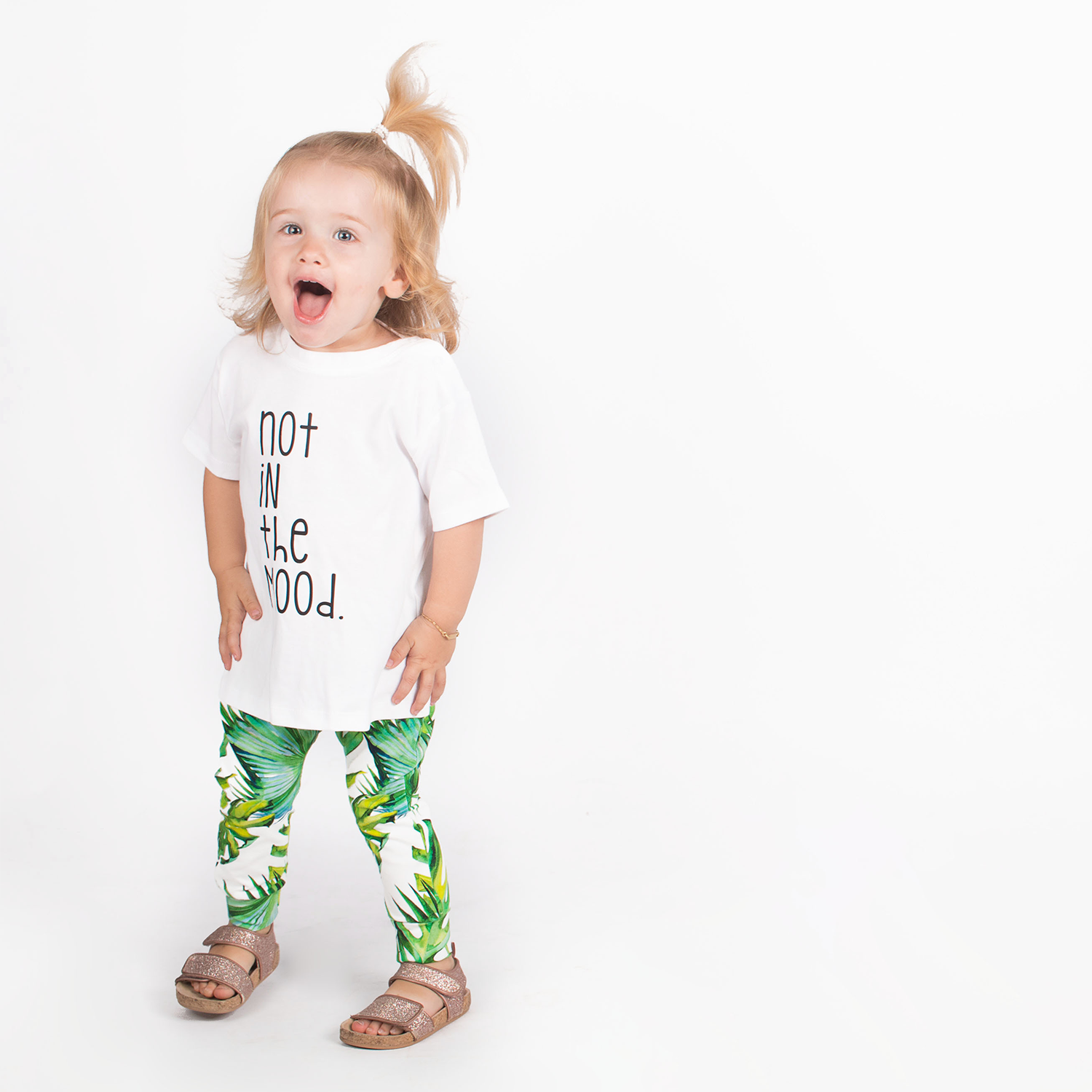 'Not in the mood' baby shirt met korte mouwen