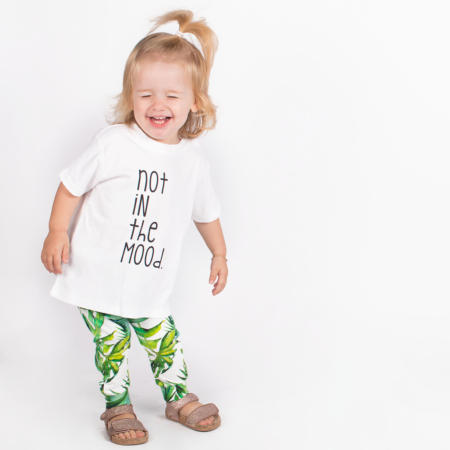 'Not in the mood' baby shirt met korte mouwen