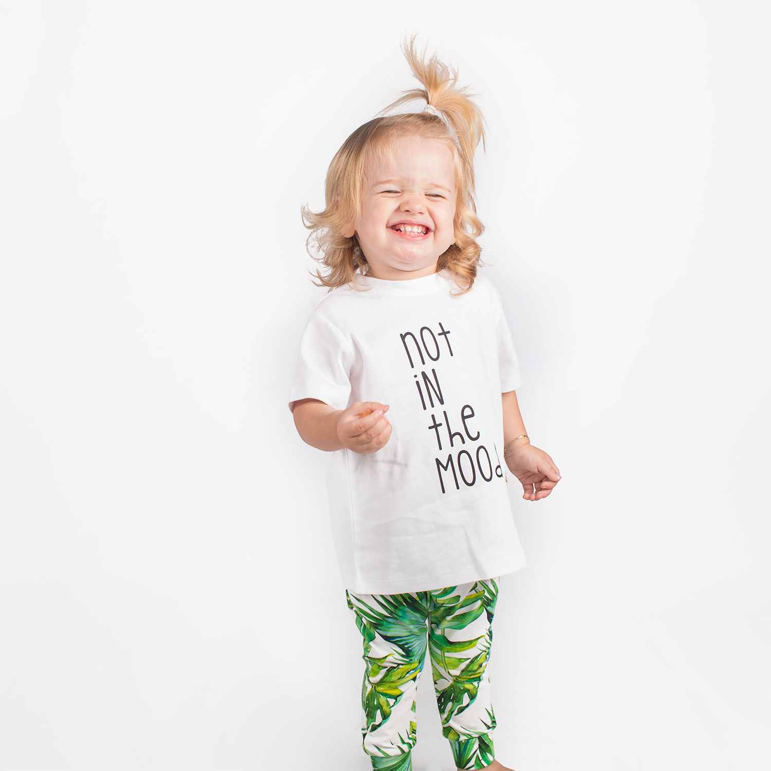 'Not in the mood' baby shirt met korte mouwen