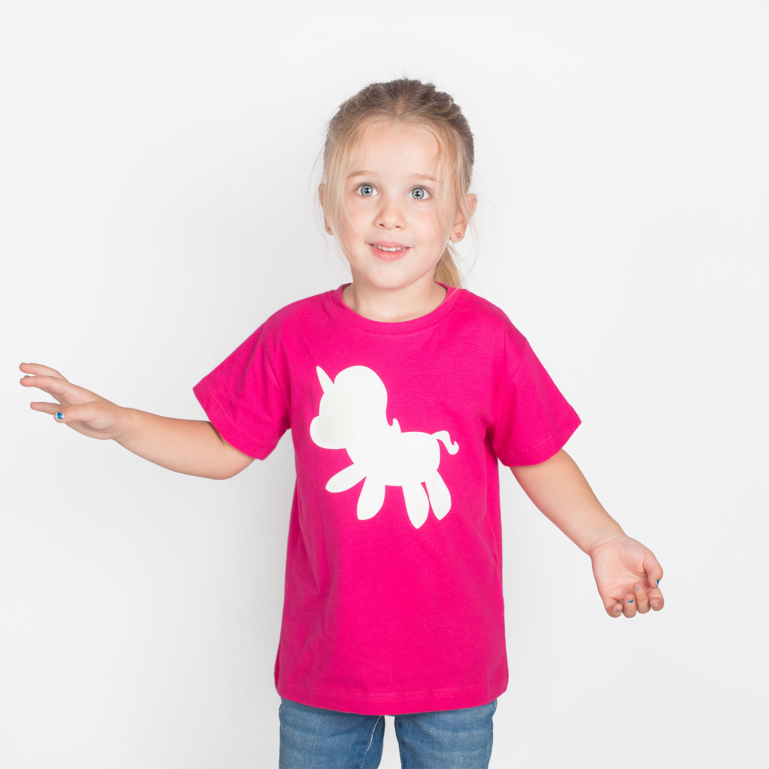 Eenhoorn glow in the dark kind shirt met korte mouwen