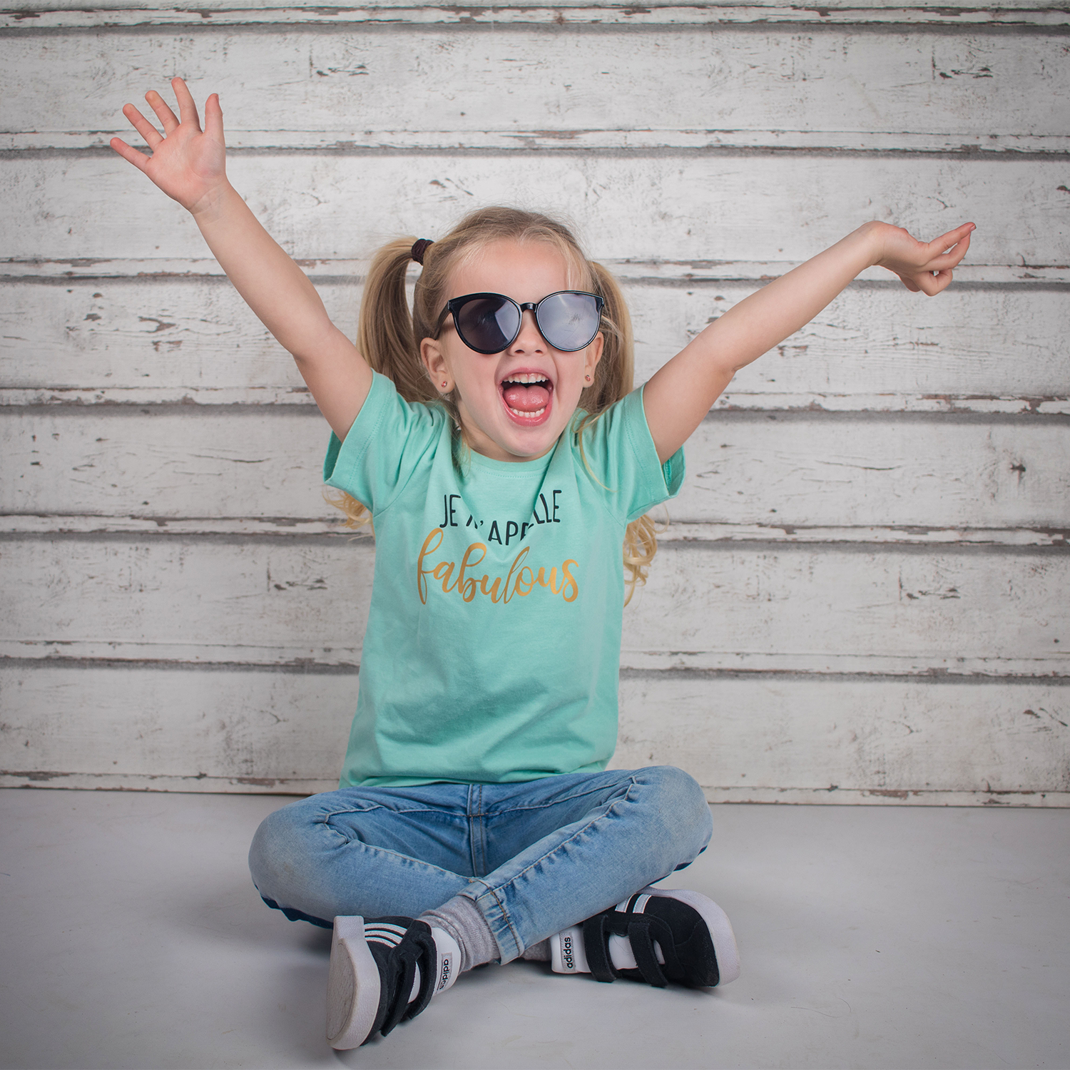 'Je m'appelle fabulous' kind shirt met korte mouwen