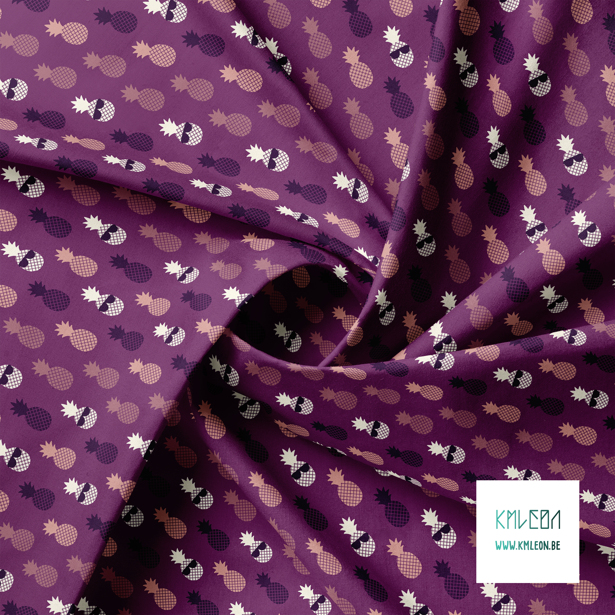 Paarse, roze en crèmekleurige ananassen en zonnebrillen stof