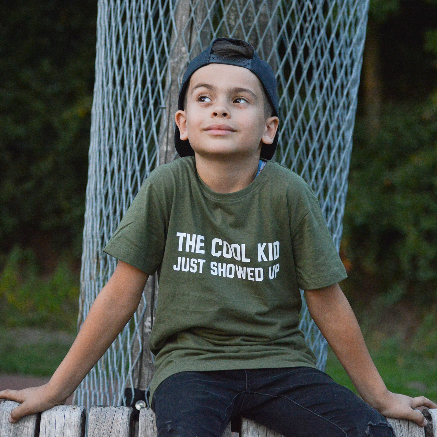 'The cool kid just showed up' kind shirt met korte mouwen