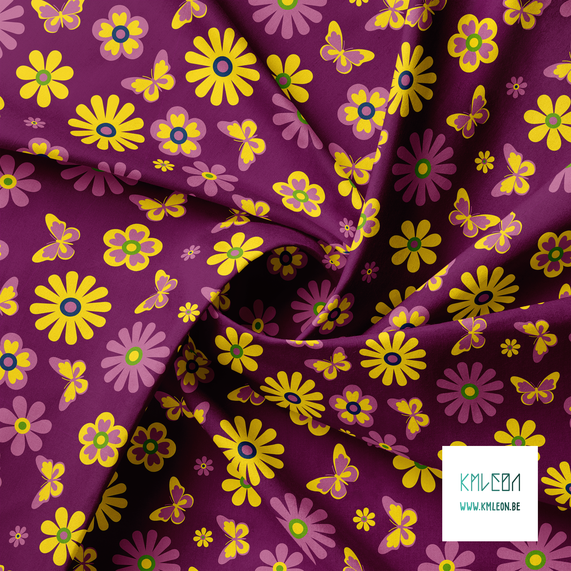 Gele en roze bloemen en vlinders stof