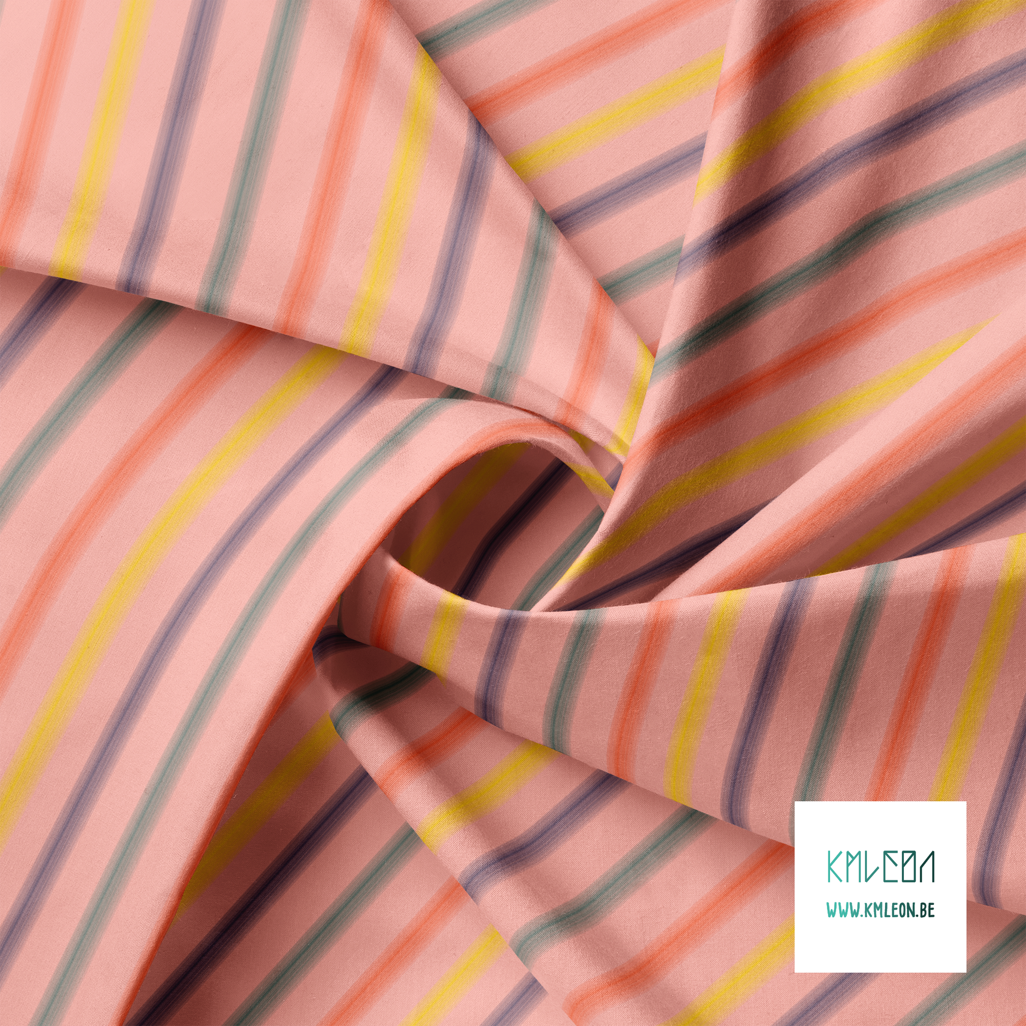 Zachte horizontale strepen in donkerblauw, groen, geel en oranje stof