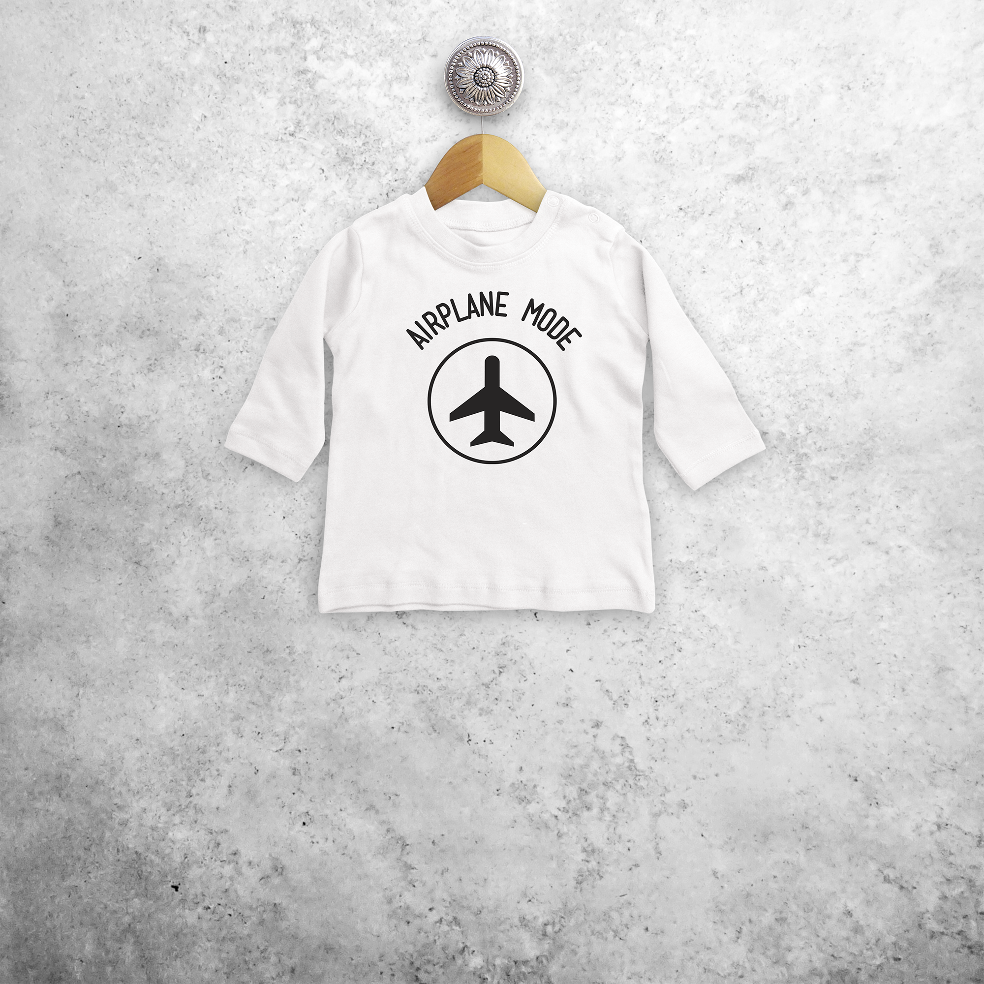 'Airplane mode' baby shirt met lange mouwen