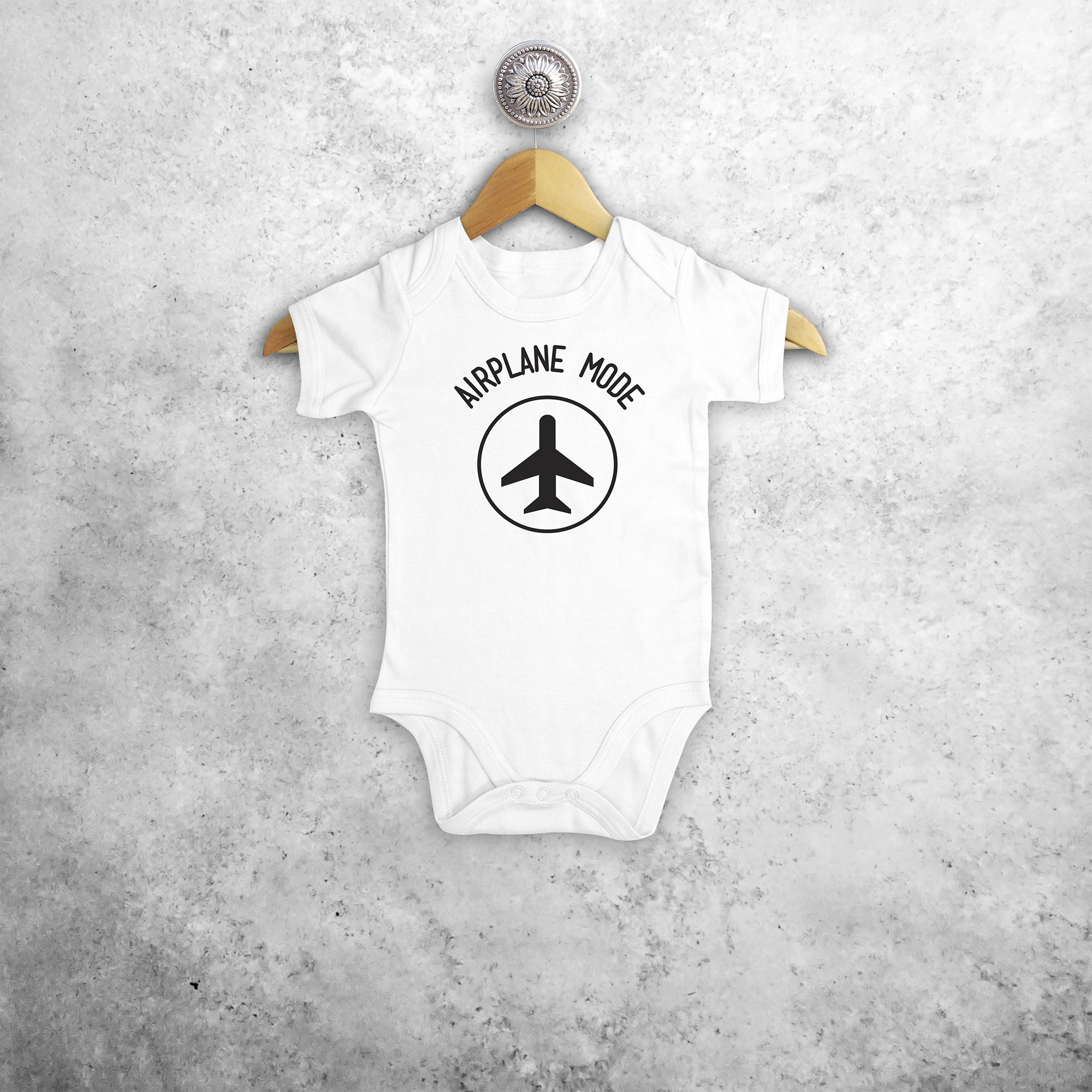 'Airplane mode' baby shortsleeve bodysuit