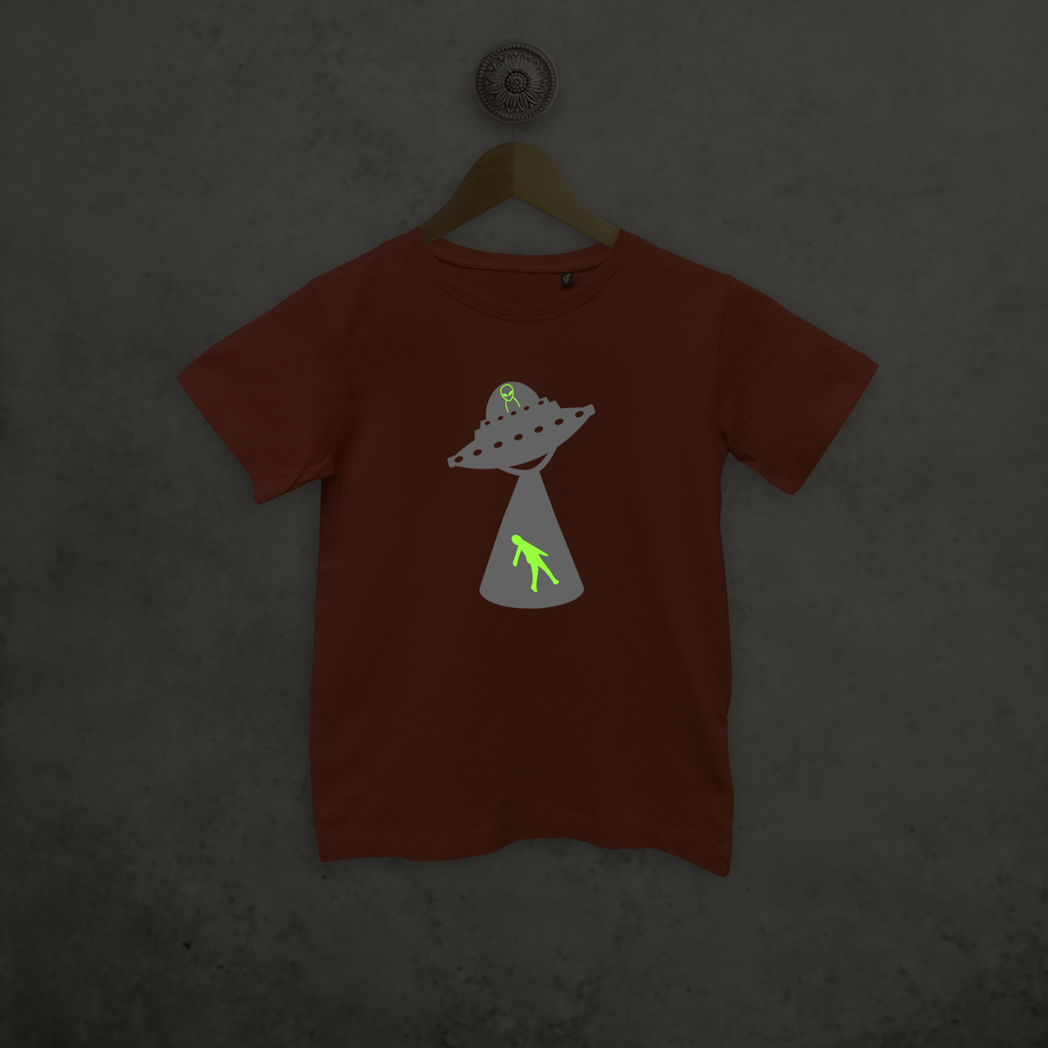 Alien ontvoering glow in the dark kind shirt met korte mouwen