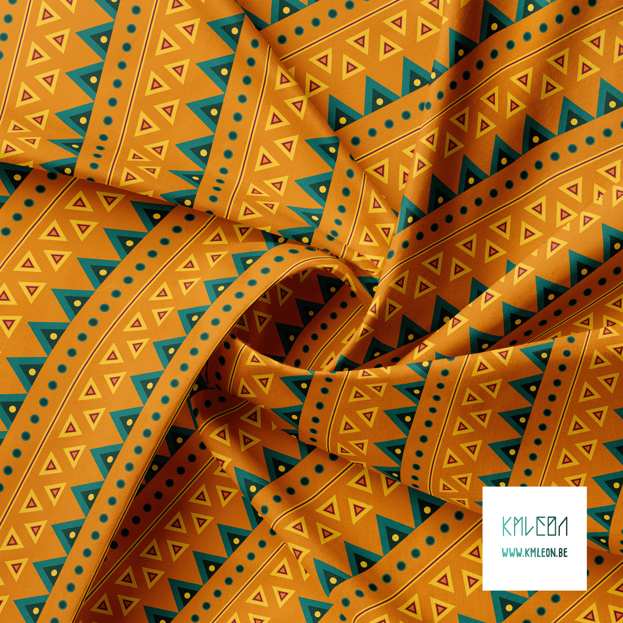 Paarse, gele en groene cirkels en driehoeken stof