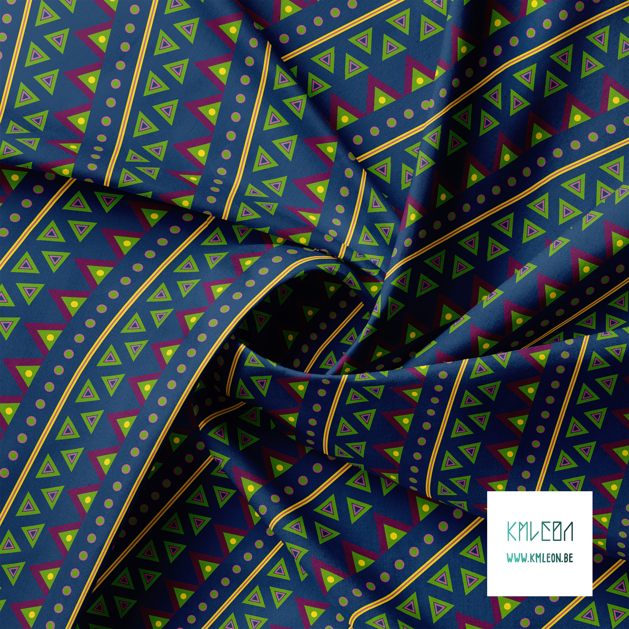 Paarse, groene, roze en gele cirkels en driehoeken stof