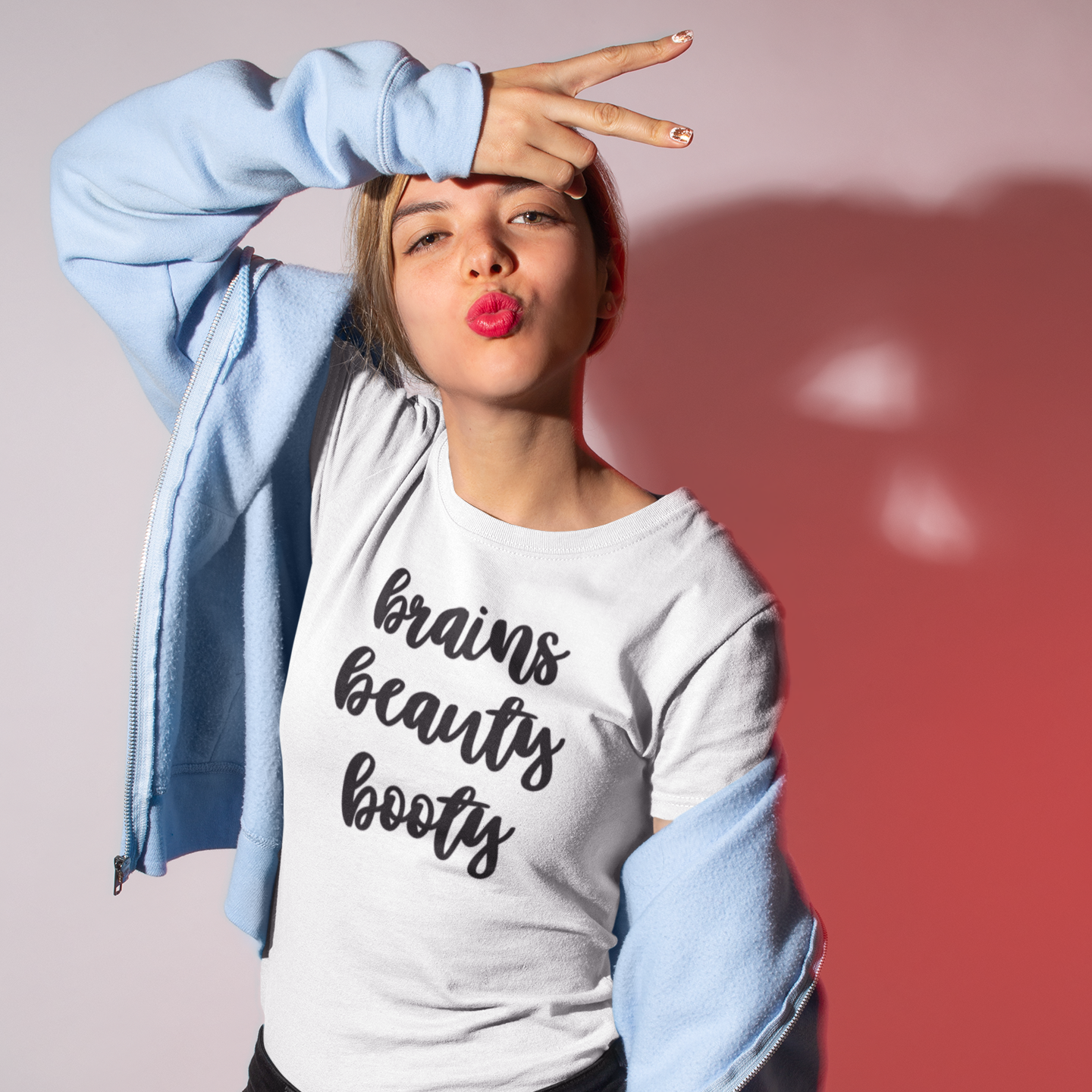 'Brains, beauty, booty' volwassene shirt
