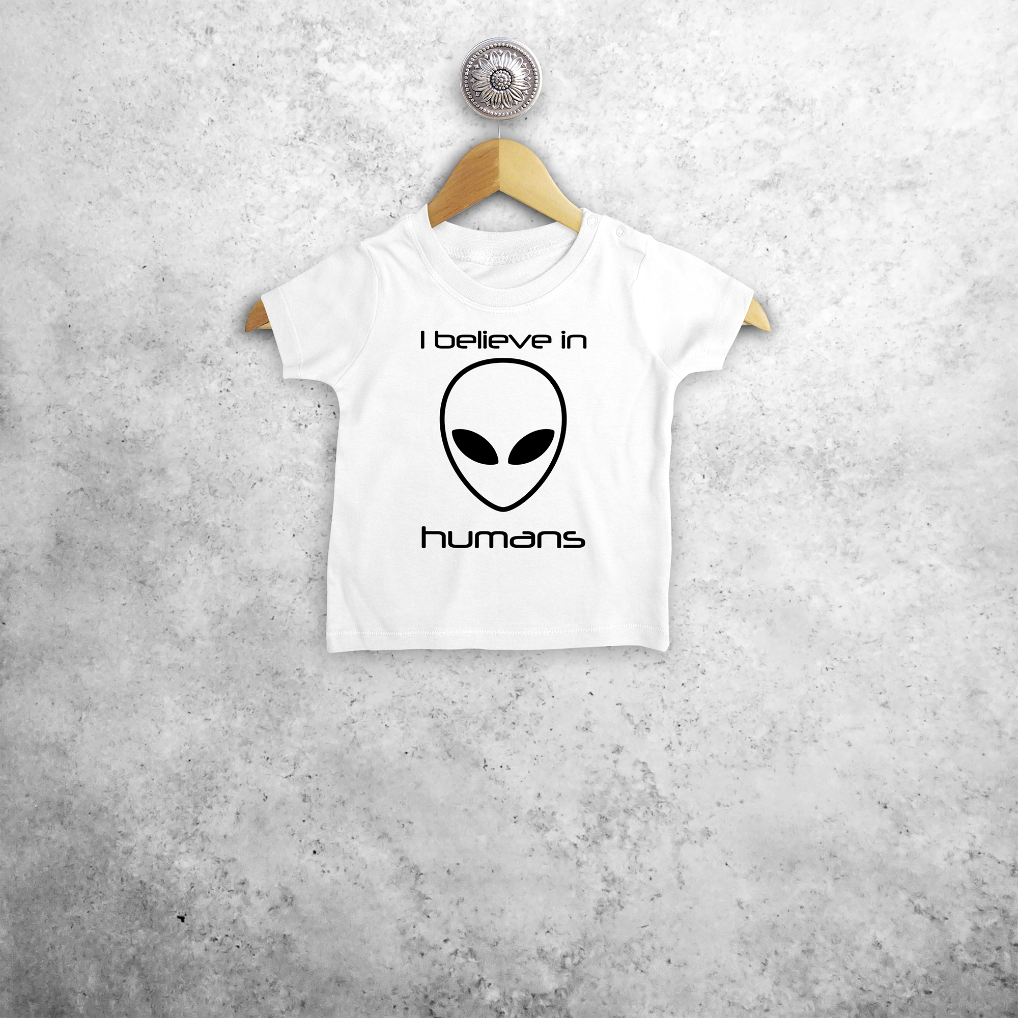 'I believe in humans' baby shortsleeve shirt