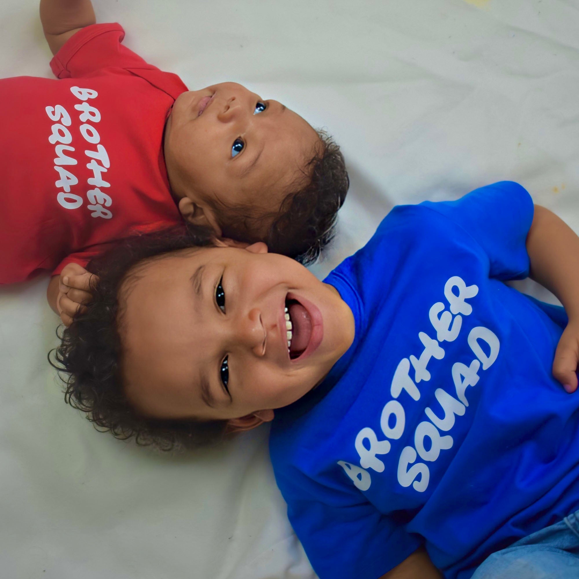 'Brother squad' kind shirt met korte mouwen