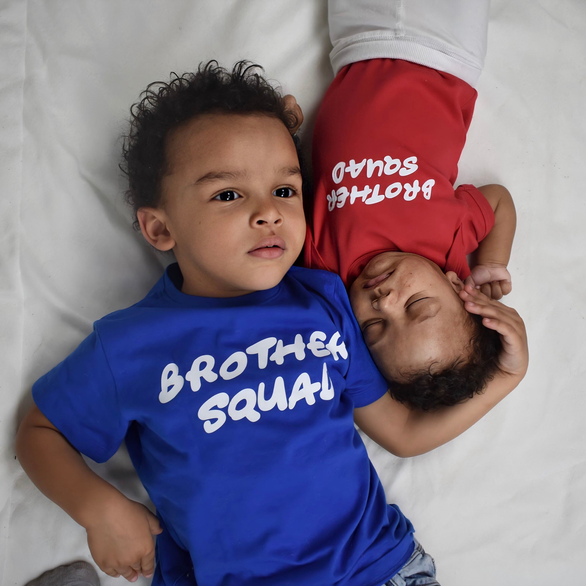 'Brother squad' kind shirt met korte mouwen