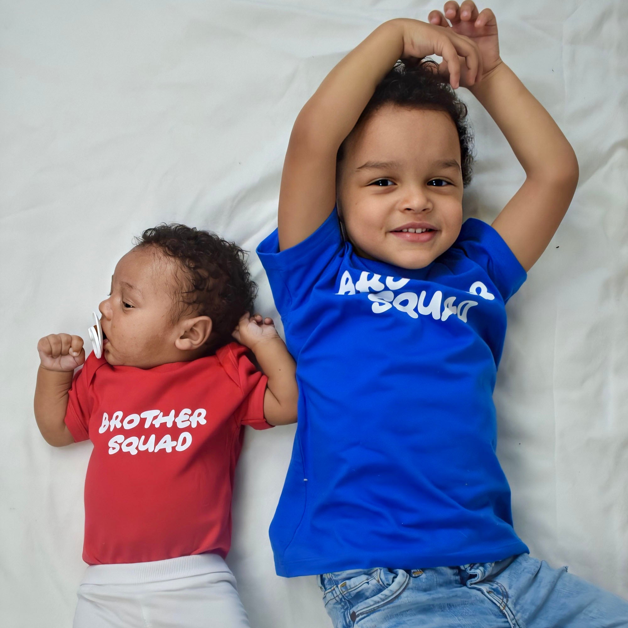 'Brother squad' kind shirt met korte mouwen