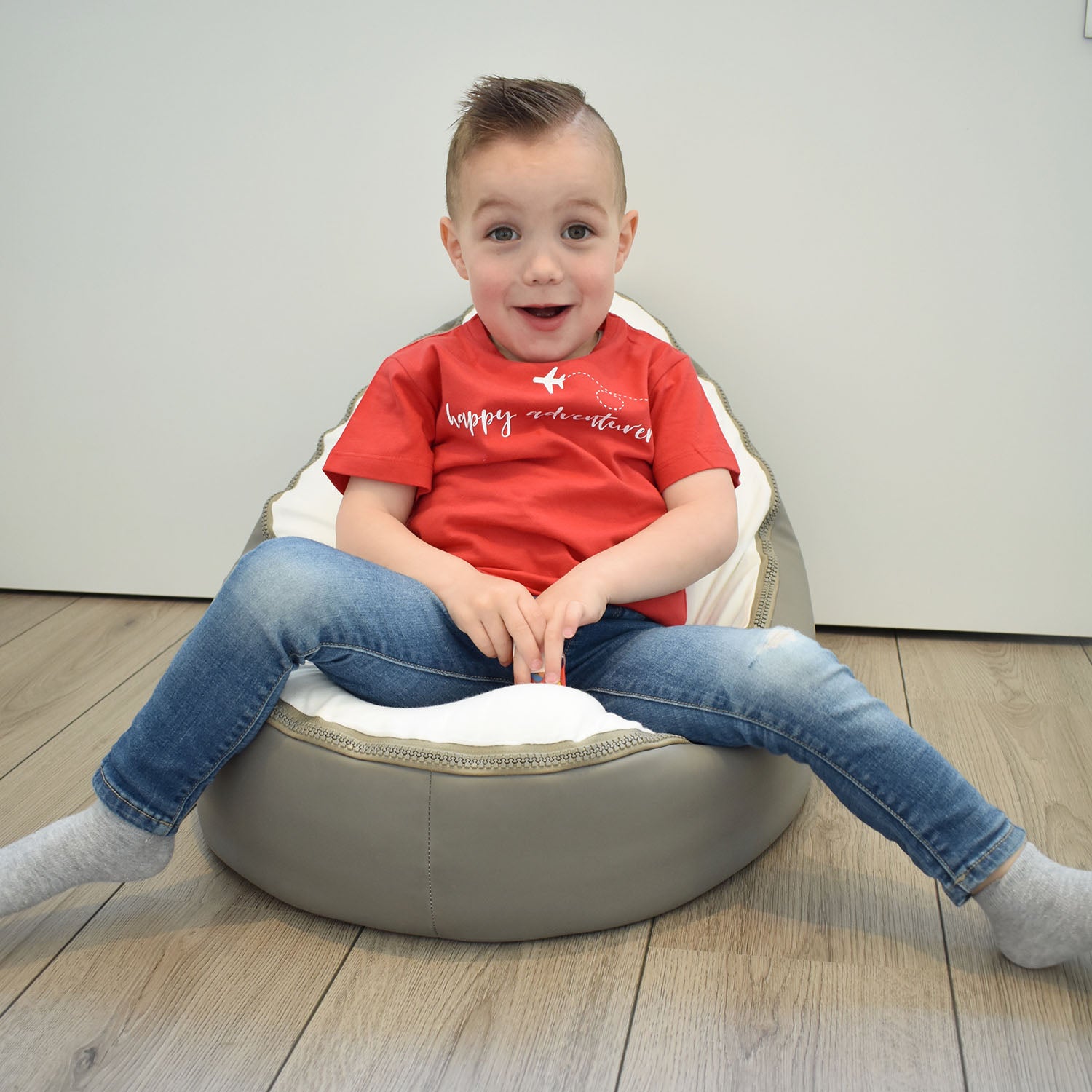 'Happy adventurer' kind shirt met korte mouwen