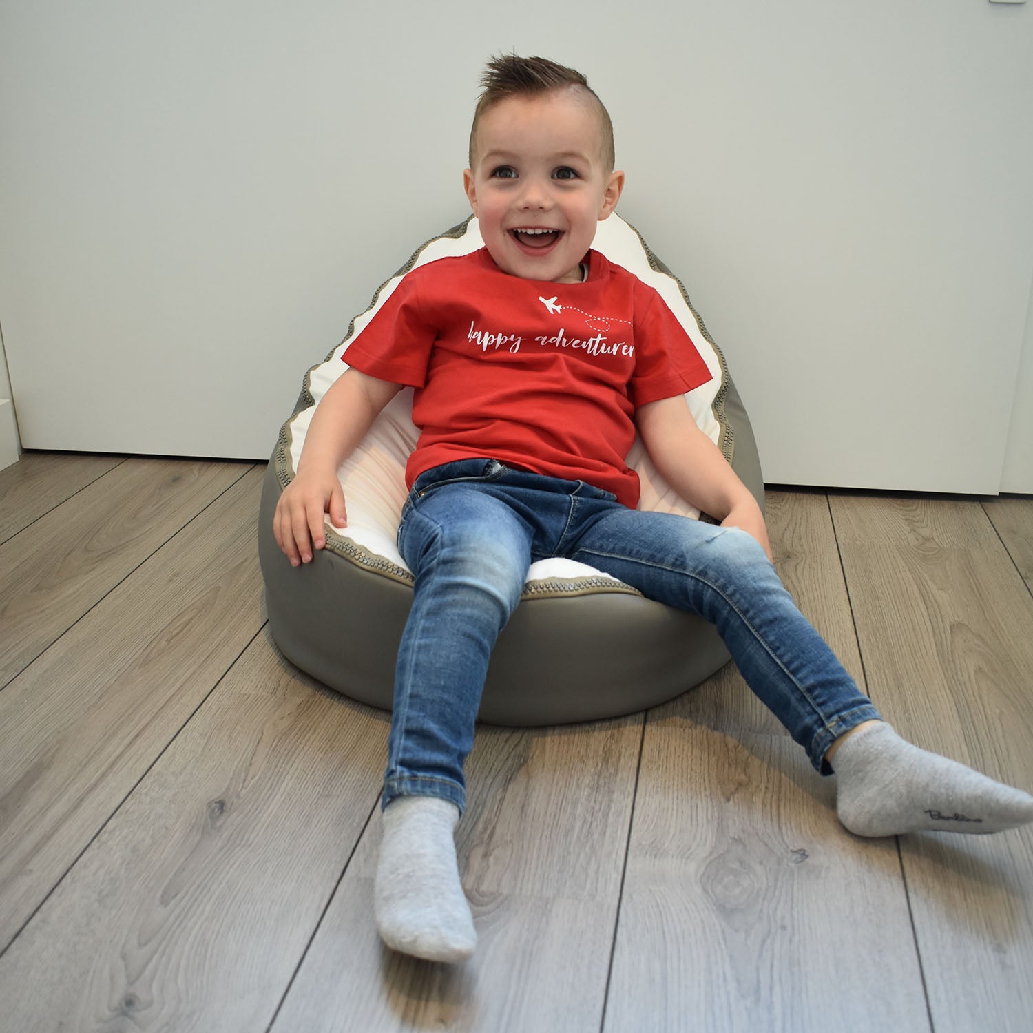 'Happy adventurer' kind shirt met korte mouwen