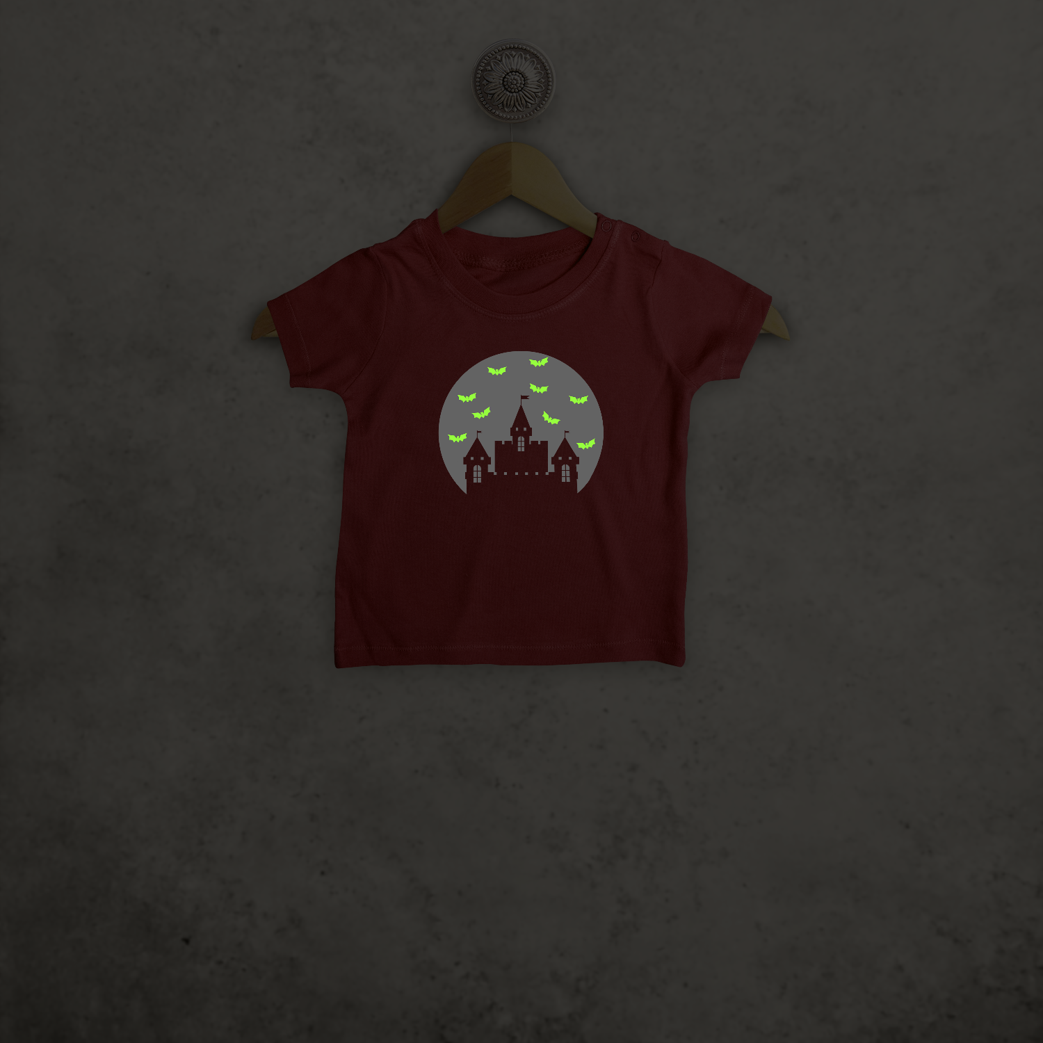 Kasteel en vleermuizen glow in the dark baby shirt met korte mouwen