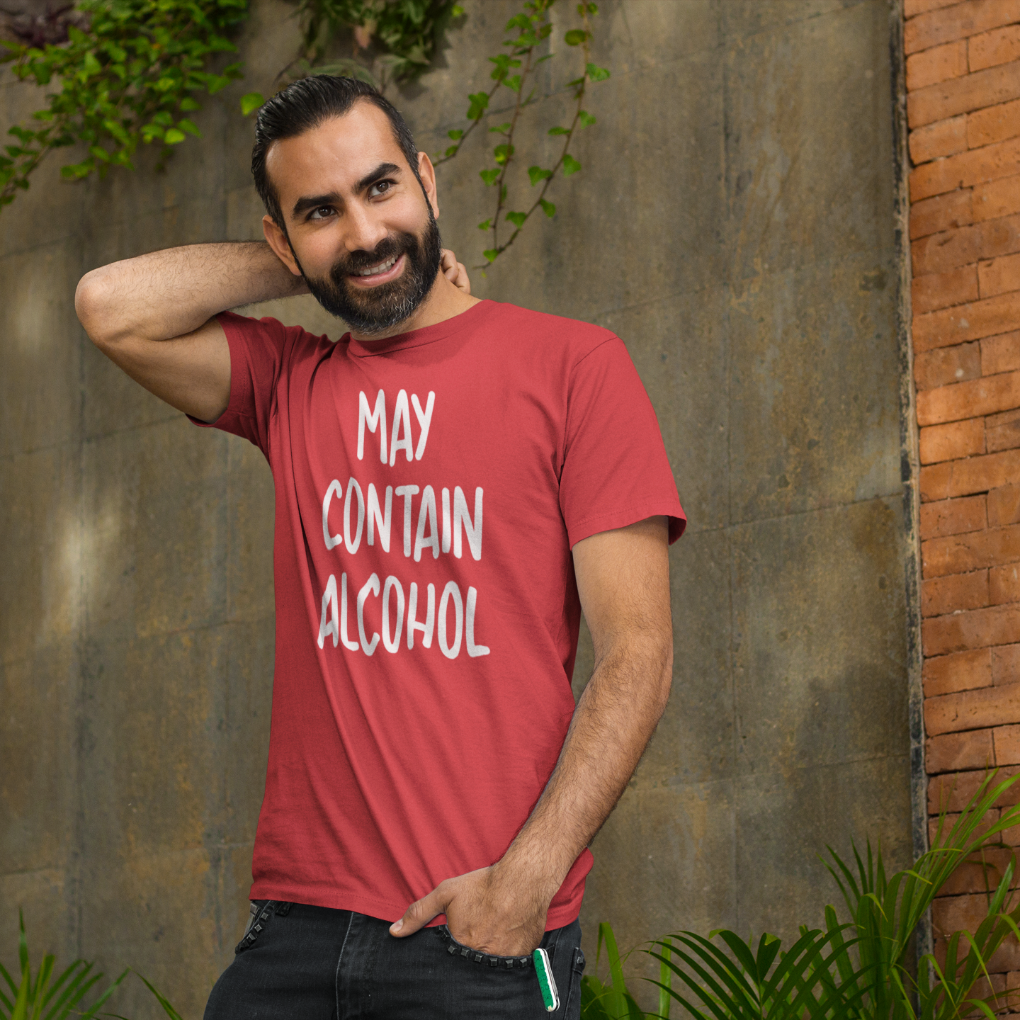 'May contain alcohol' volwassene shirt