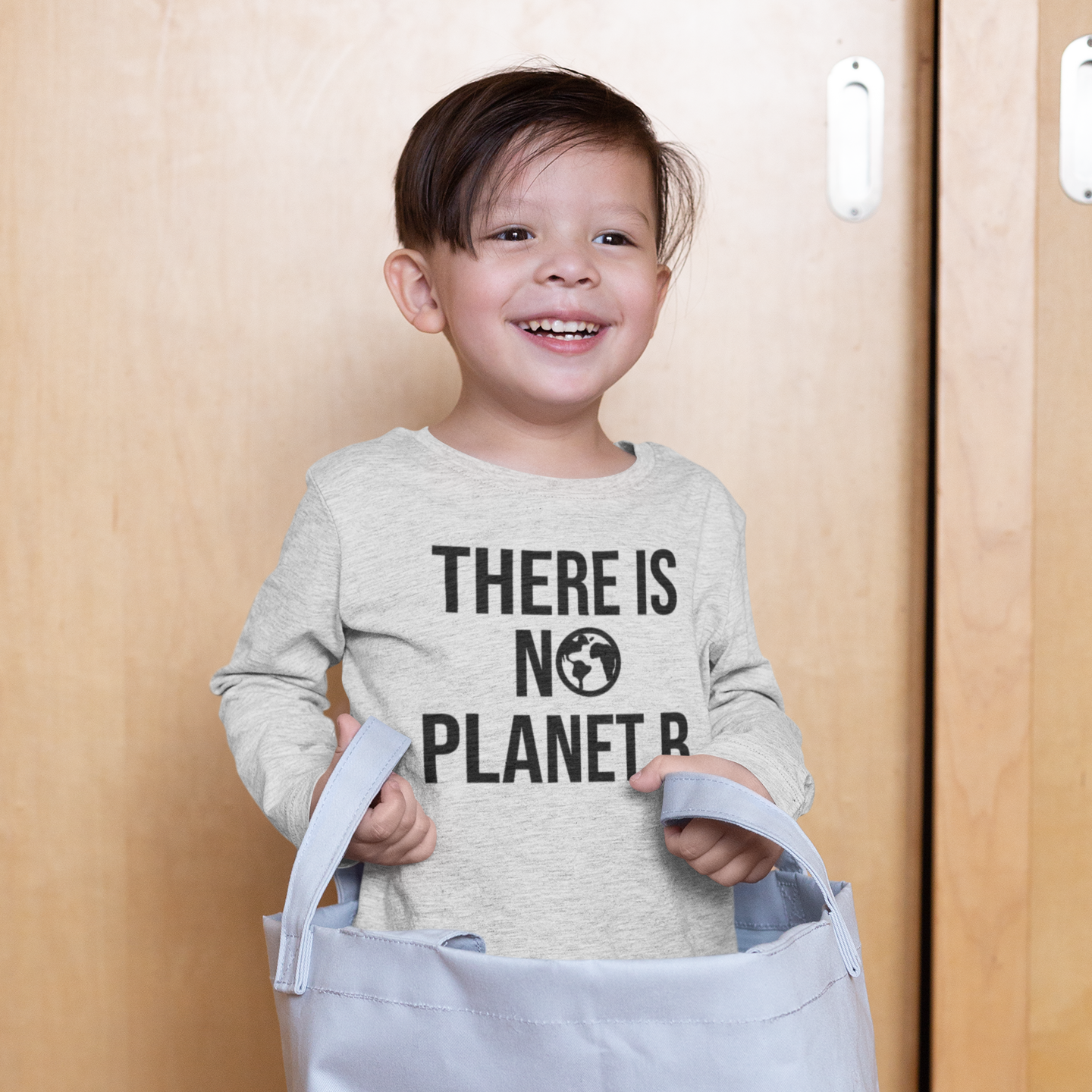 'There is no planet B' kind shirt met lange mouwen