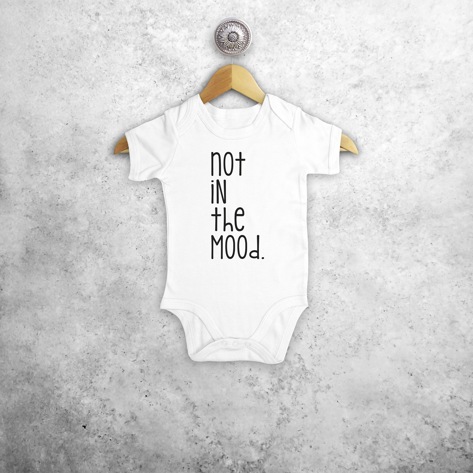 'Not in the mood' baby kruippakje met korte mouwen