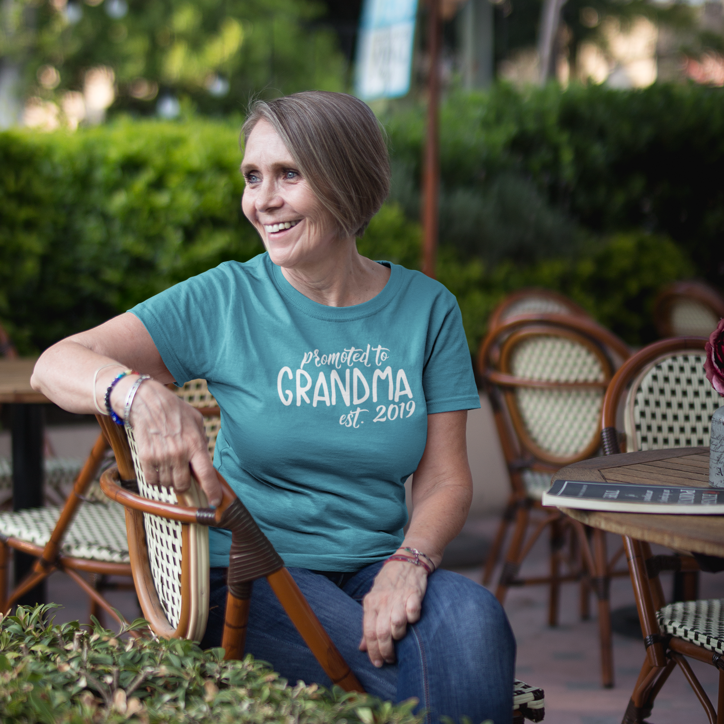 'Promoted to grandma' volwassene shirt