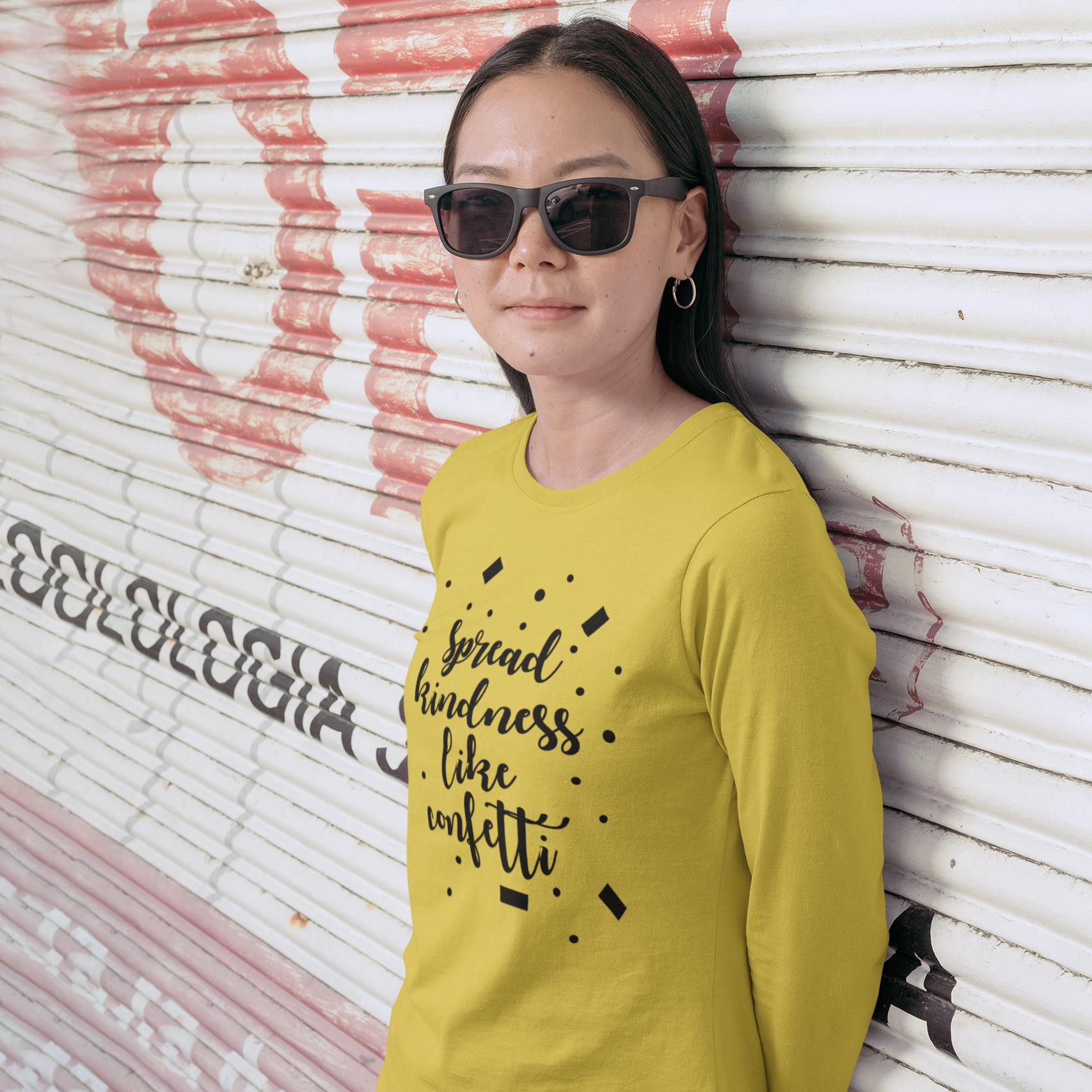 'Spread kindness like confetti' volwassene shirt met lange mouwen