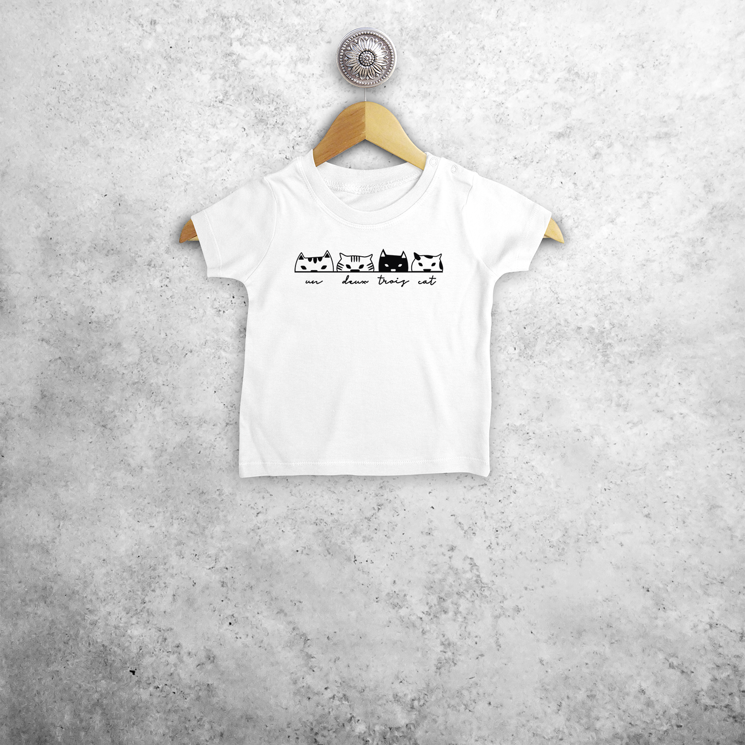 'Un deux trois cat' baby shirt met korte mouwen