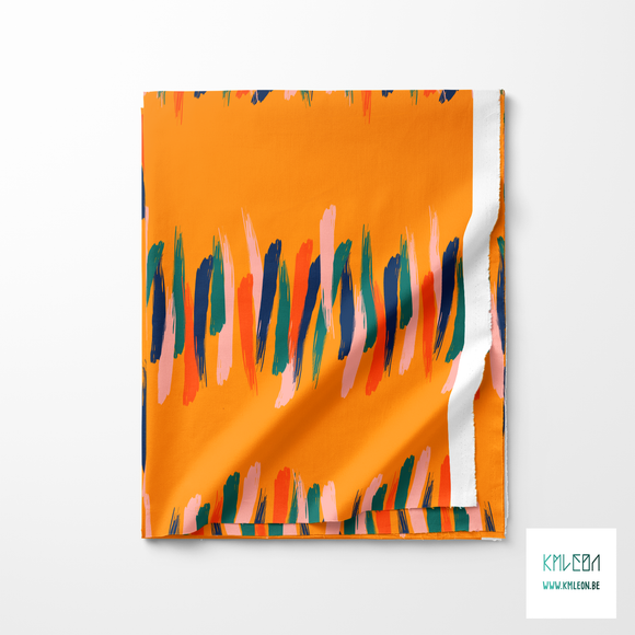 Oranje, roze, donkerblauwe en groene penseelstreken stof