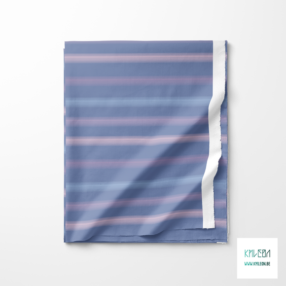 Zachte horizontale strepen in roze, paars en blauw stof