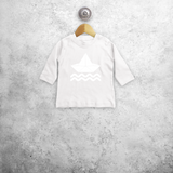 Bootje en golven magisch baby shirt met lange mouwen