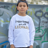 'Everything goes with leopard' kind shirt met lange mouwen