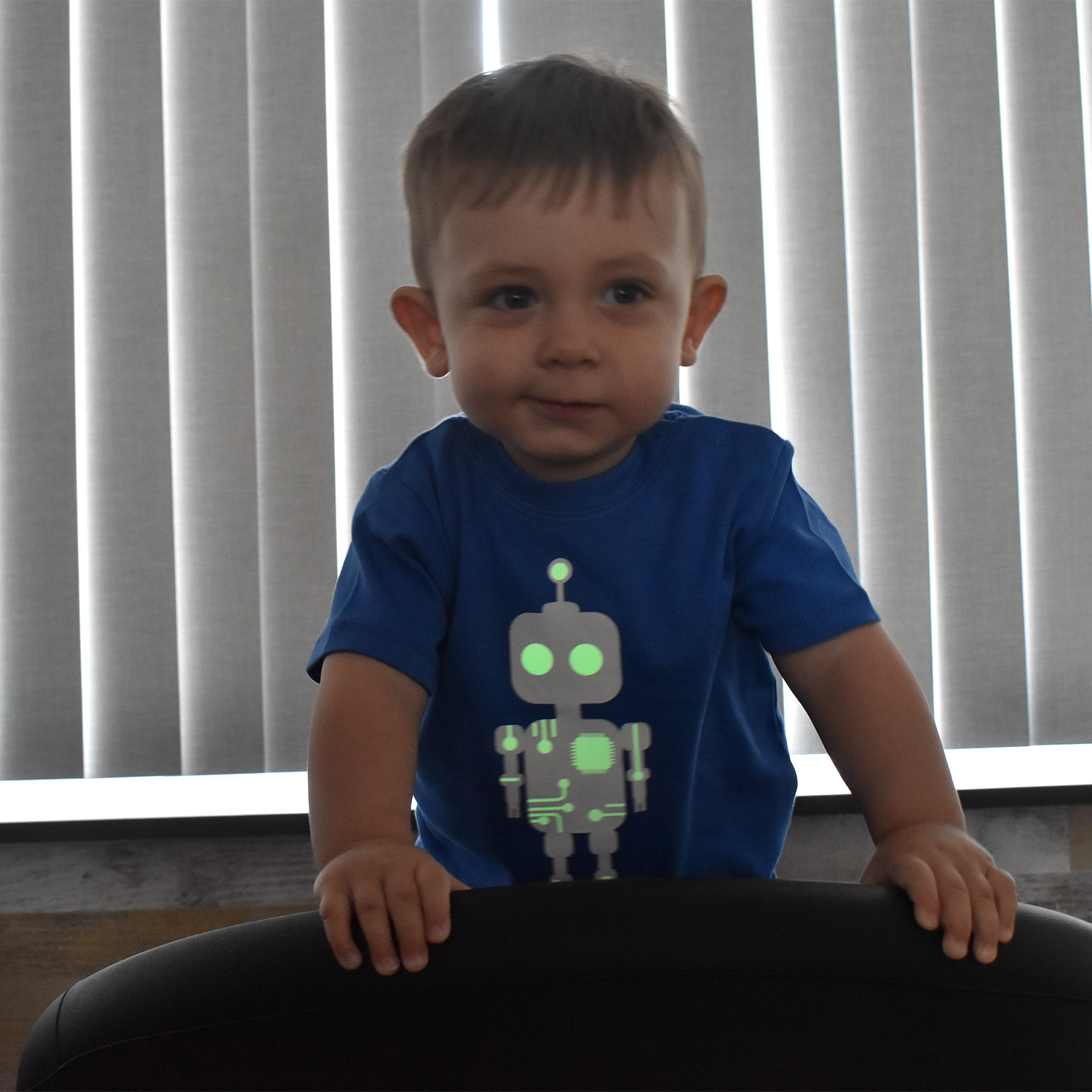 Robot glow in the dark baby shortsleeve shirt