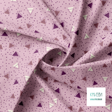 Roze, crèmekleurige en aparse driehoeken en paarse stippen stof