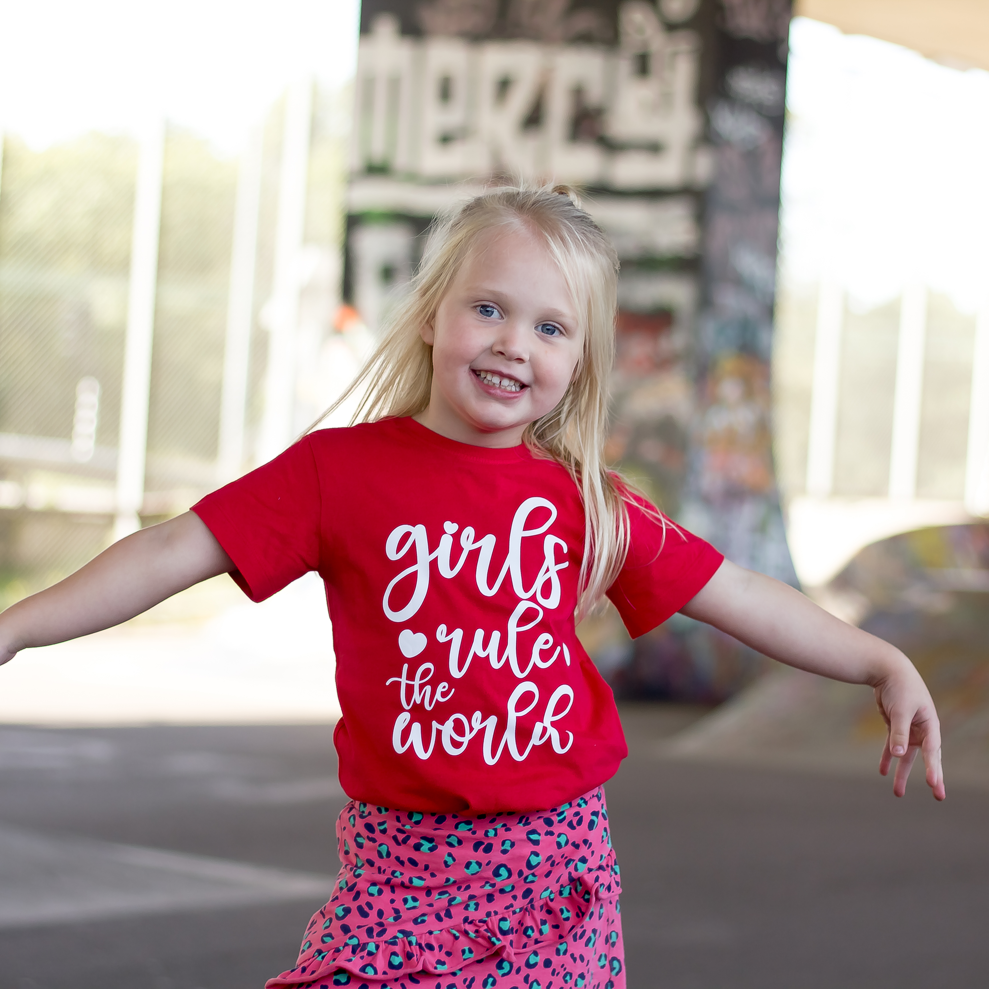 'Girls rule the world' kind shirt met korte mouwen