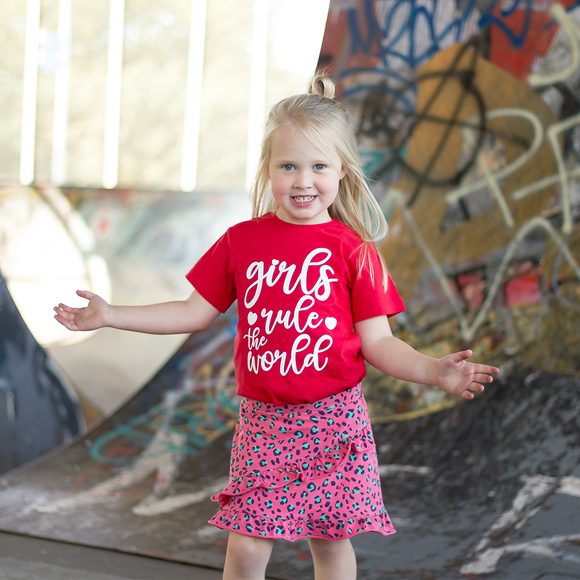 'Girls rule the world' kids shortsleeve shirt