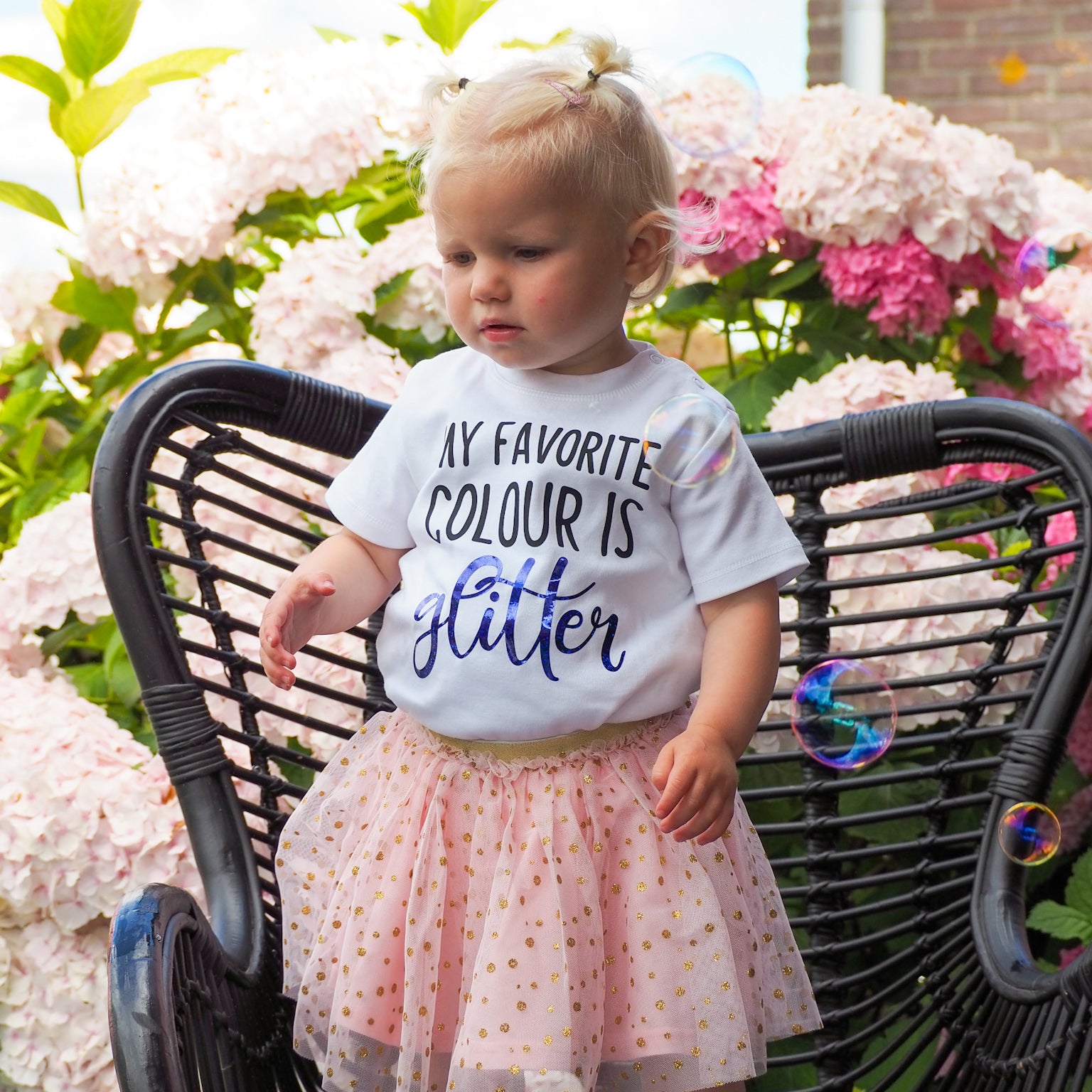 'My favorite colour is glitter' baby shirt met korte mouwen