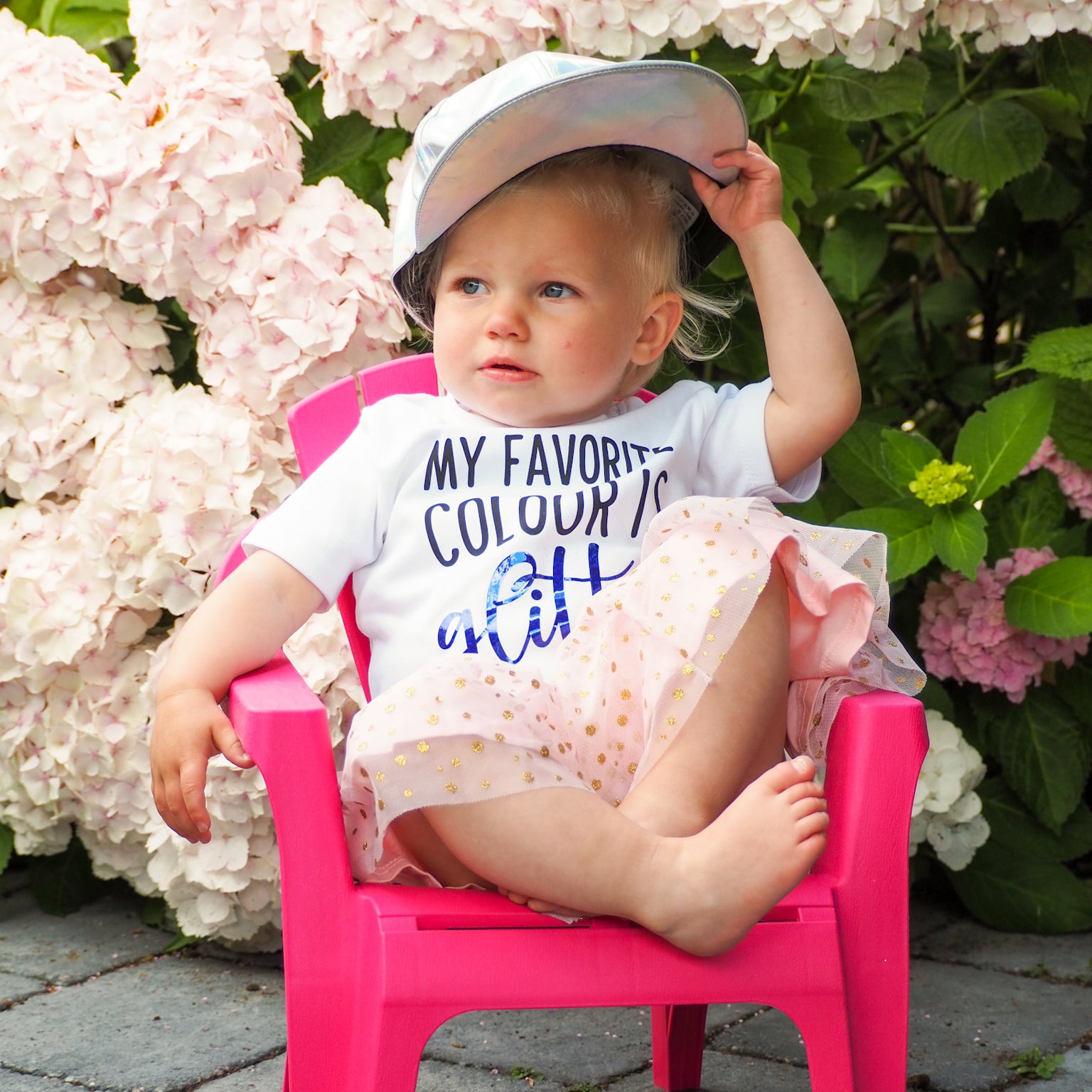 'My favorite colour is glitter' baby shortsleeve shirt